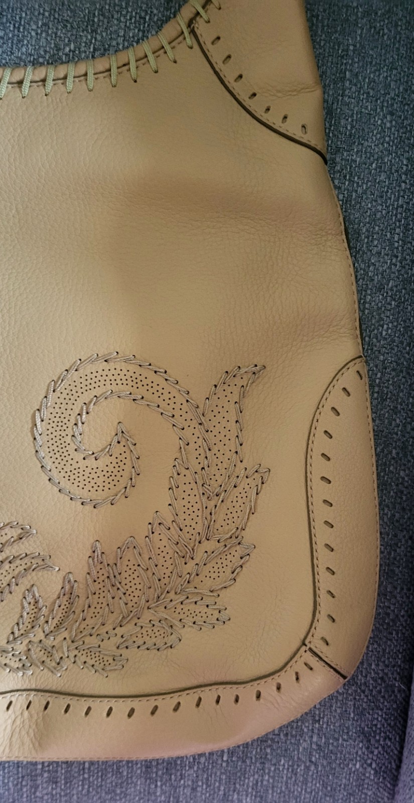 Cole Haan Shoulder Bag Purse NWT ex cond see pics! Comes with original dust bag!