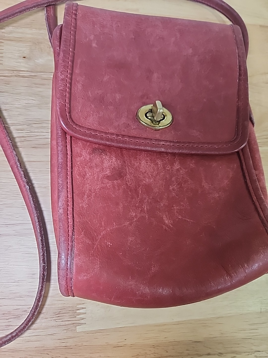Vintage Coach USA Red Leather Scooter Crossbody Bag Flap Turn Lock Closure VGC
