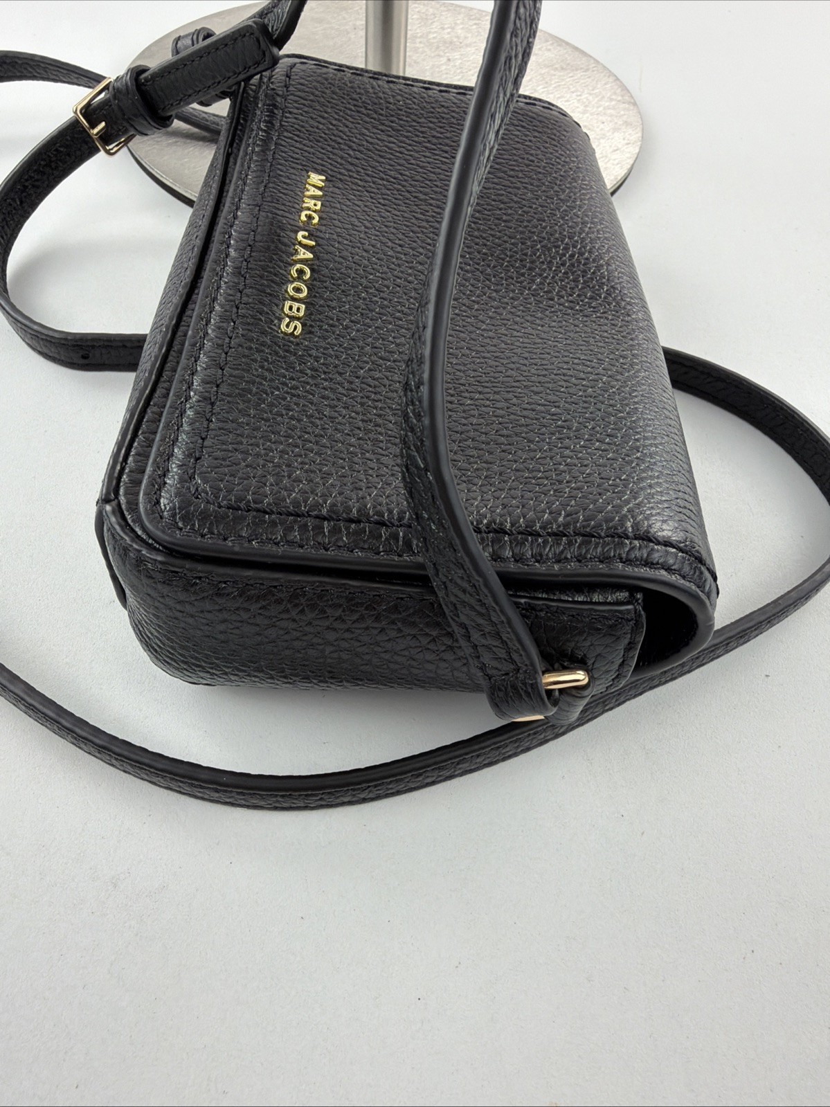 MARC JACOBS H107L01FA21 GROOVE BLACK W/ GOLD HARDWARE LEATHER WOMENS MINI BAG
