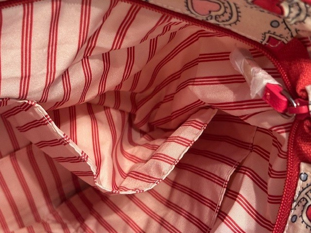 Vera Bradley Medium Red and Pink Heart-Theme Iconic Vera Tote Bag NWT