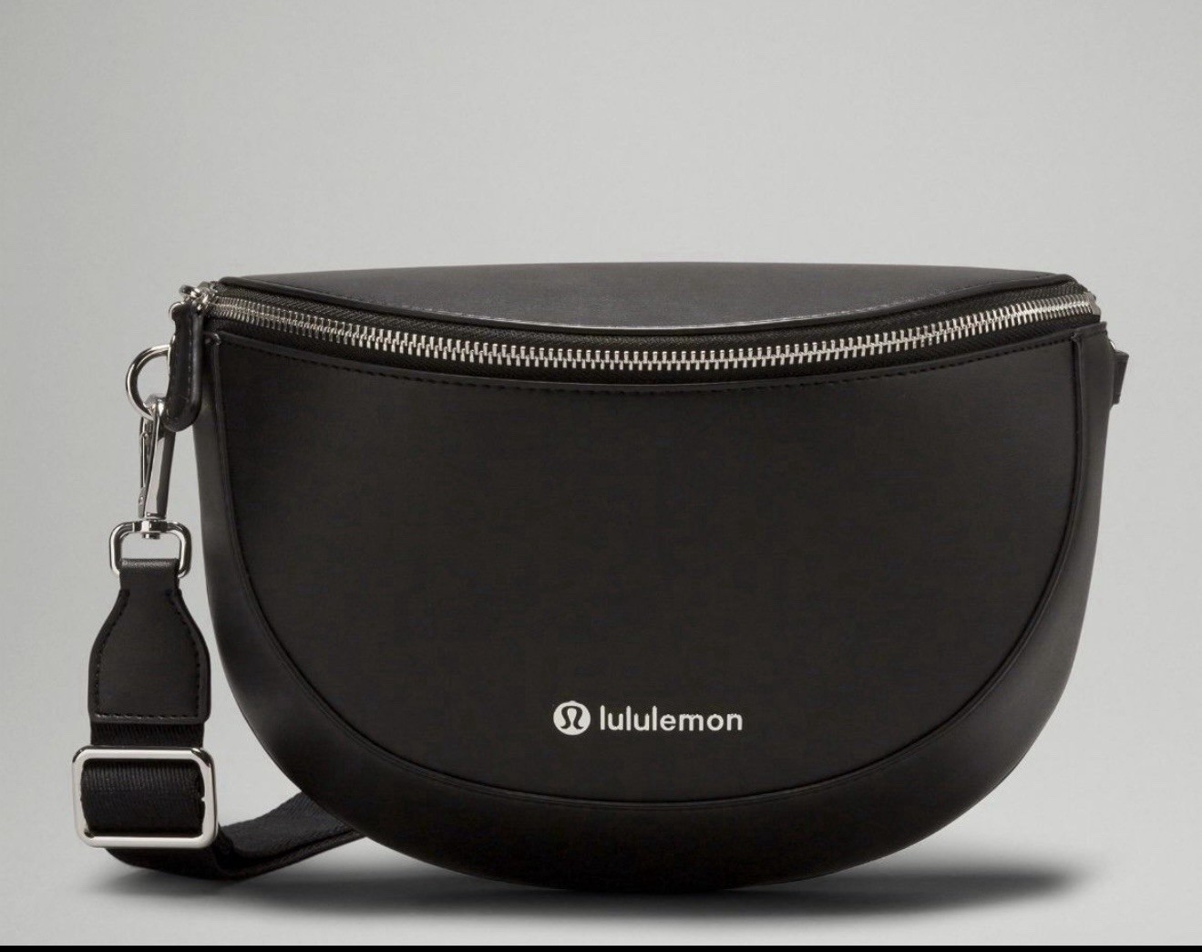 NEW Lululemon Cactus Leather Saddle Crossbody Bag 2L Black Silver NWT