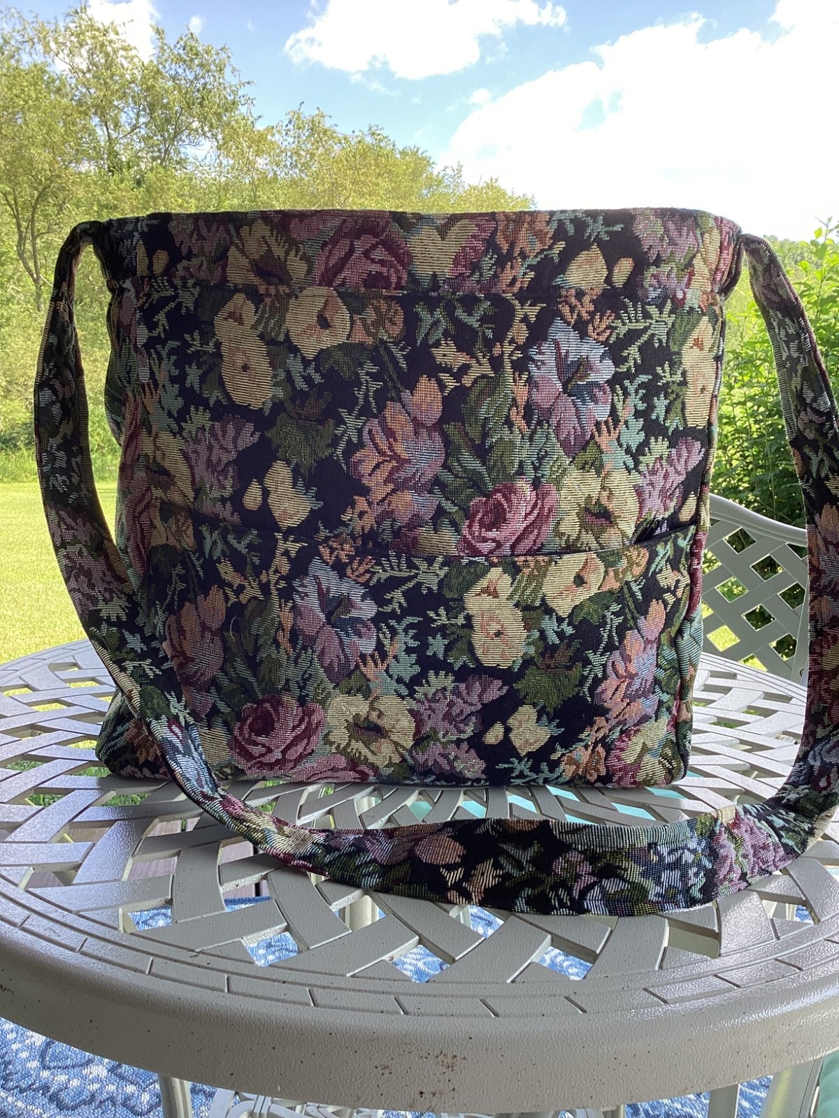 Handbag-Luxurious-Crossbody-15x15x5-Tapestry-Black Floral-Limited Design!