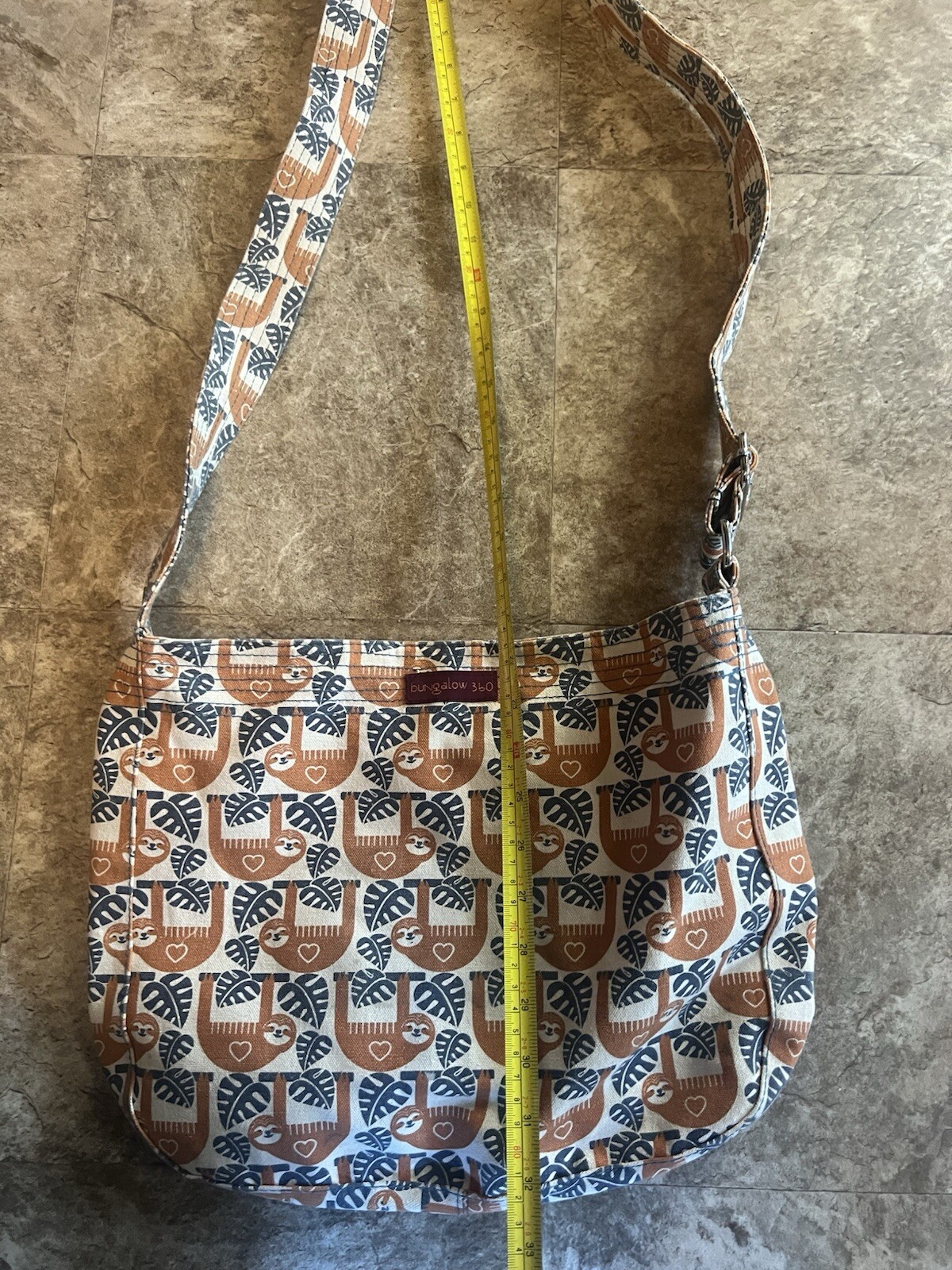 Purse Bungalow 360 Sloth Crossbody Canvas 15×11 Inch Lightweight Bag