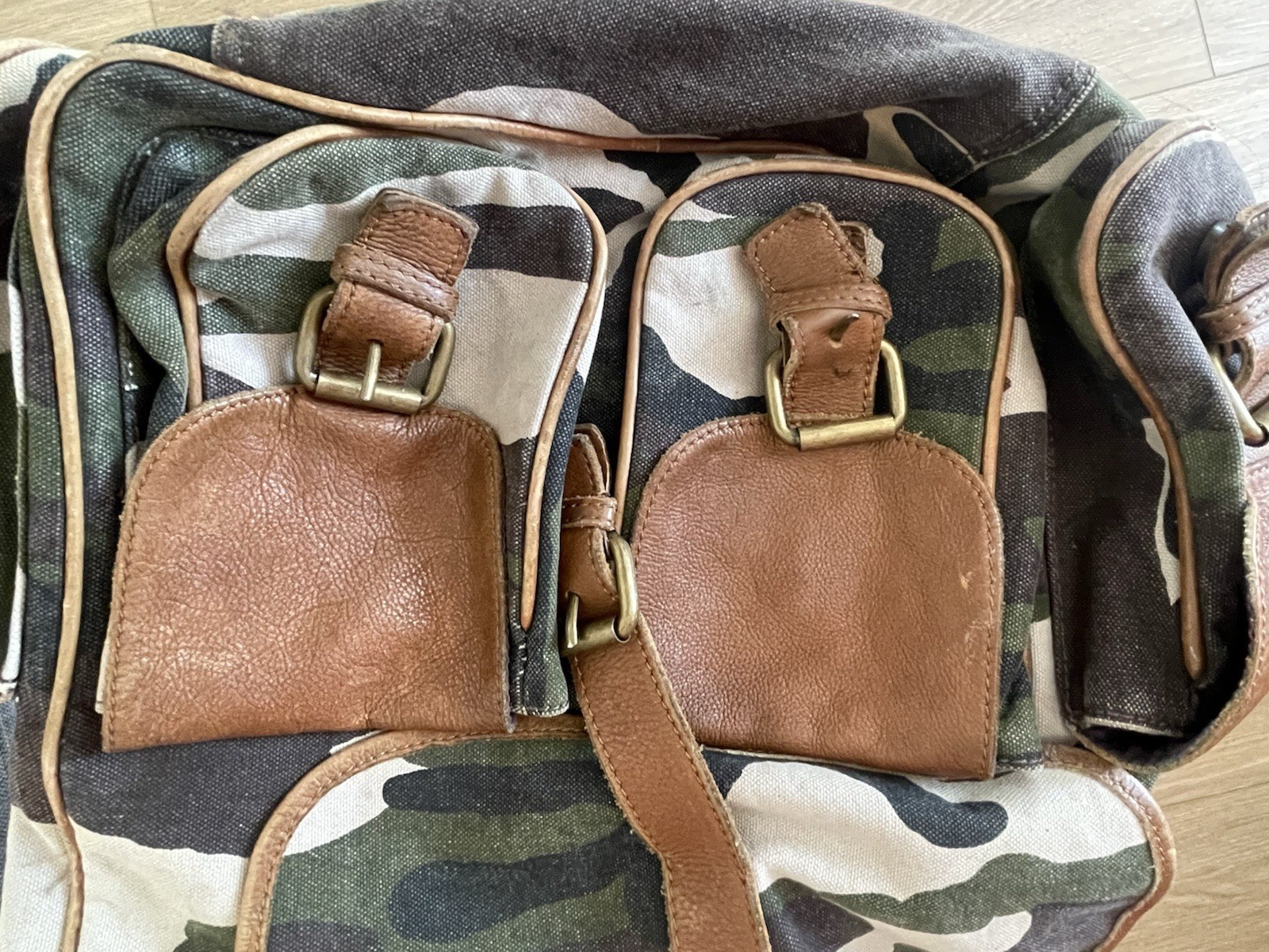 Fossil Leather Camouflage Messenger Bag Crossbody Made India Unisex About 15X15