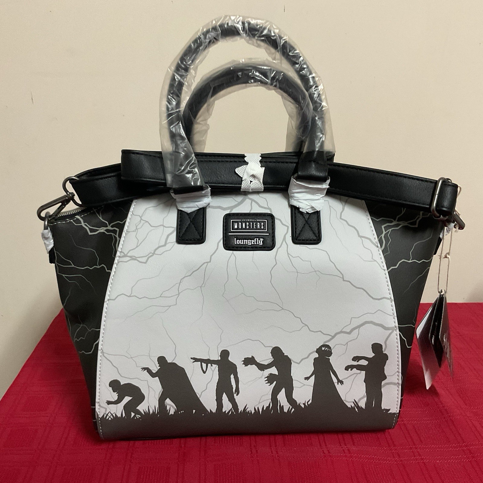 LOUNGEFLY UNIVERSAL MONSTERS GLOW IN THE DARK SATCHEL BAG NWT!! 🧛