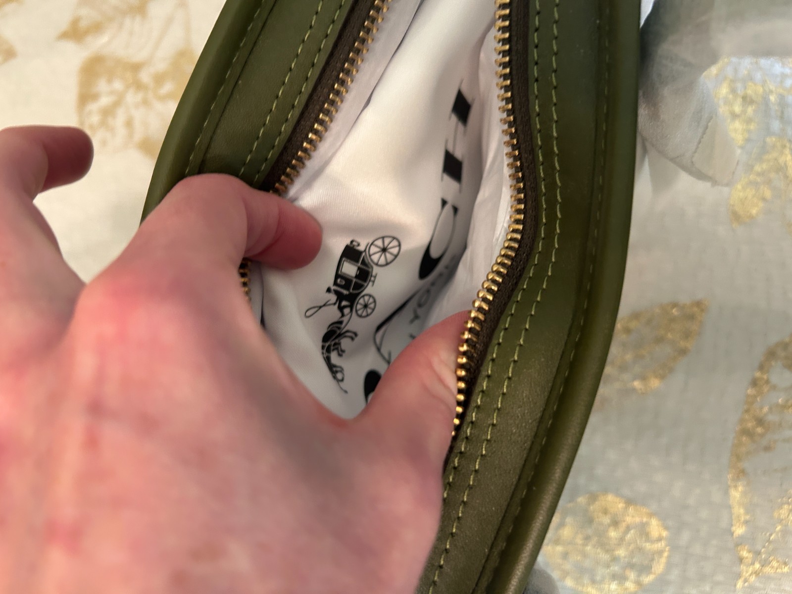 NWT! Coach Swing Zip Bag Ltd Reissue 1998 – 10″ Army Green Olive – Gorgeous!