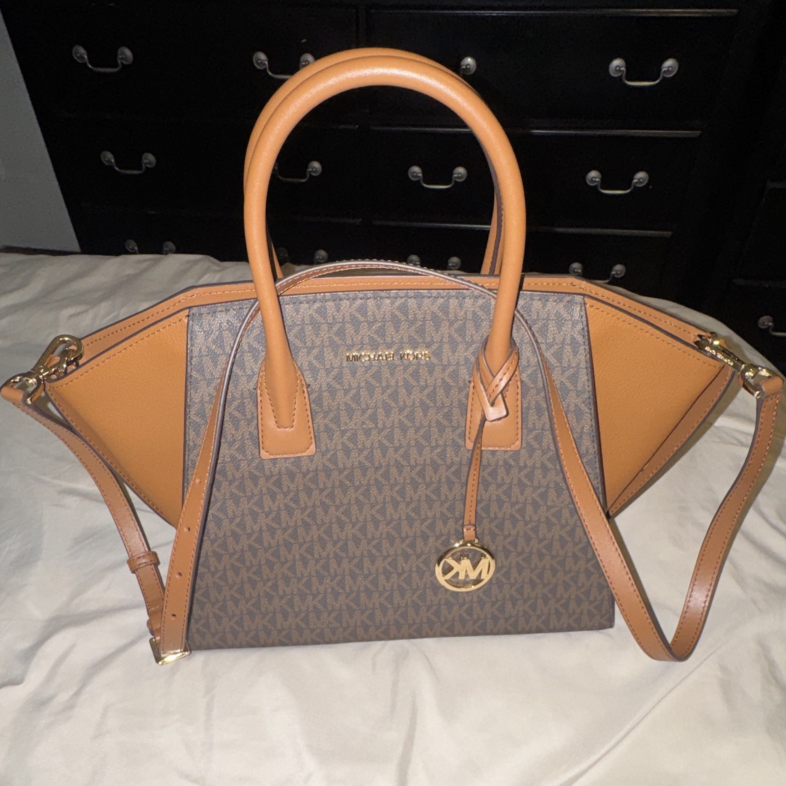 Michael Kors MK Monogram Satchel Top Handle Zip Bag Brown/Tan Detachable Strap