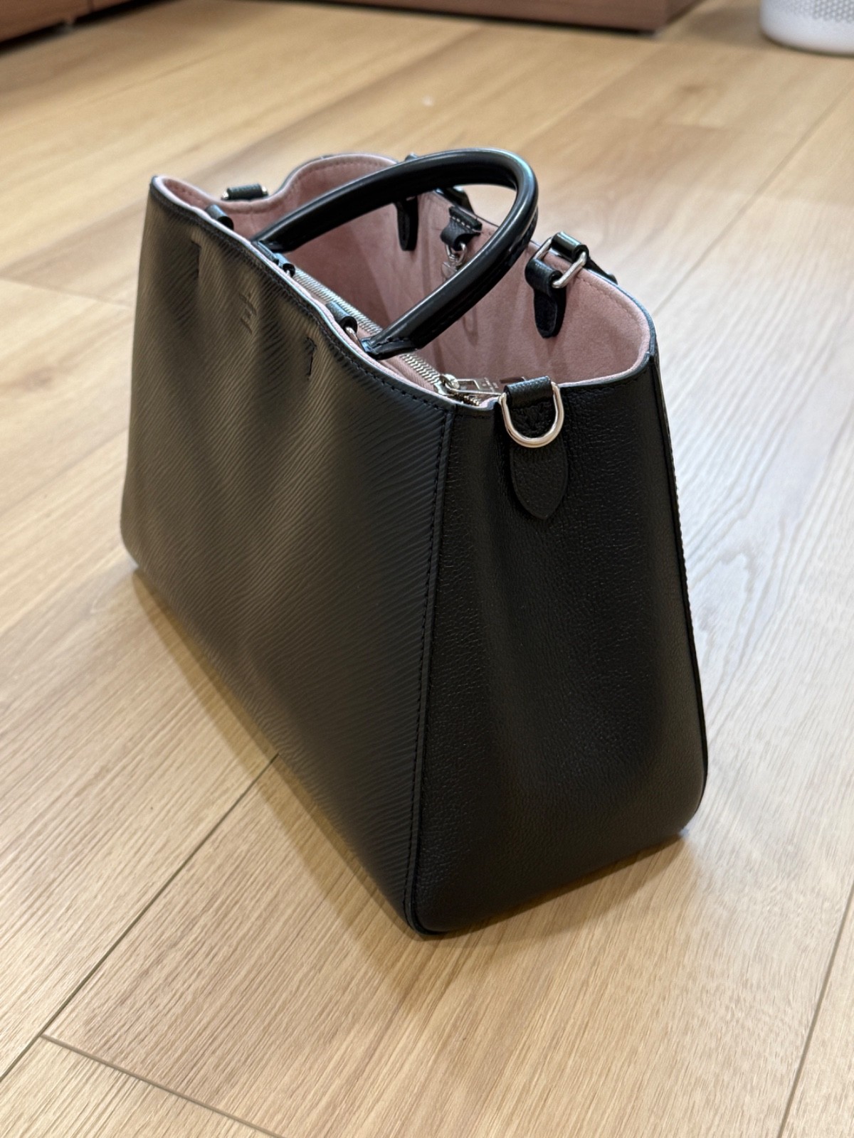 Louis Vuitton Black Marelle Tote Medium Model MM M59954 w/ Dust Bag