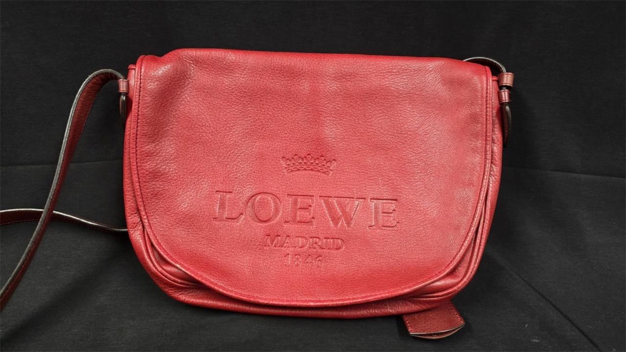 New Loewe Heritage Leather Shoulder Bag, Red 13in x 9in x 2.5in, w/Keys, Vintage