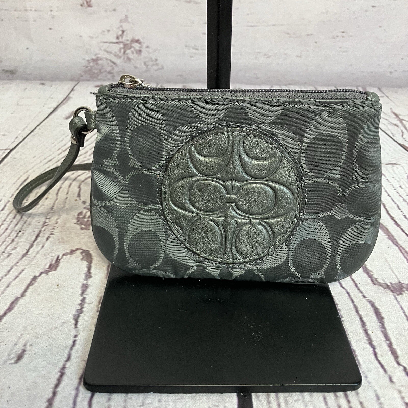 Coach Wristlet Charcoal Gray Signature Fabric F47826 Sis Medallion Logo