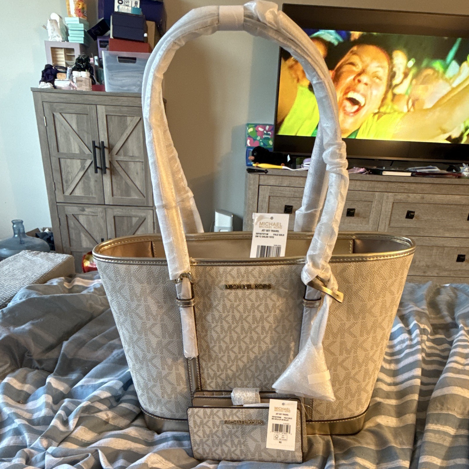 Michael Kors Jet Set Travel Medium Pale Gold Monogram Zip Tote w/ Wallet