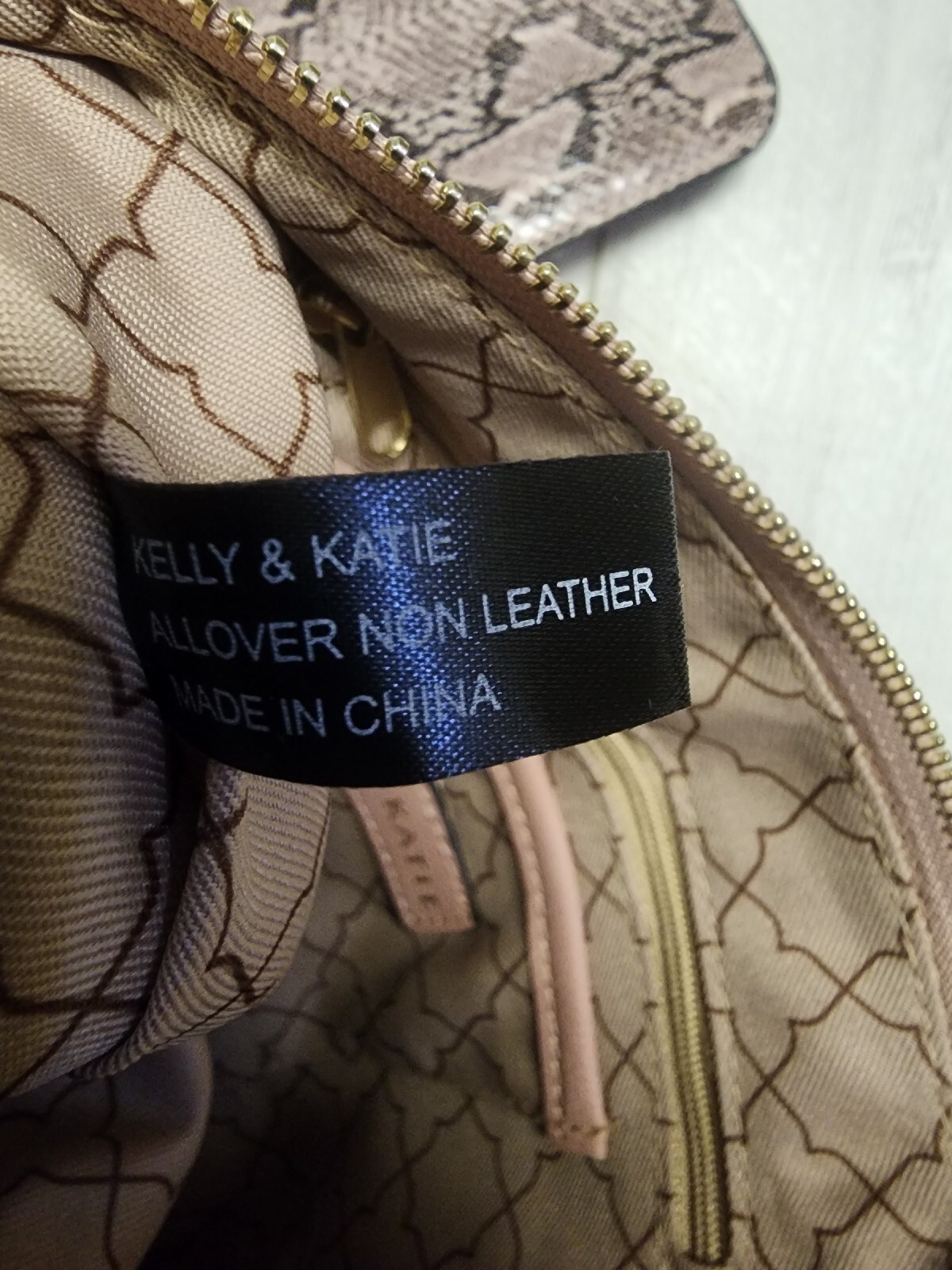 NWT Kelly & Katie Pink Crossbody Bag with pouch 11.5 inches Length 8 inches Tall