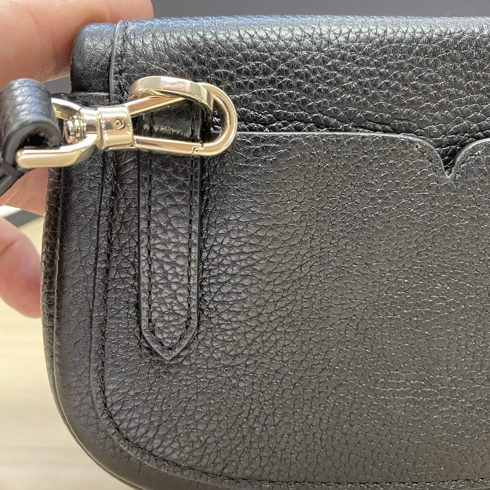 Kate Spade Roulette Medium SaddleBag Crossbody Pebbled w/Microsuede Lining Black