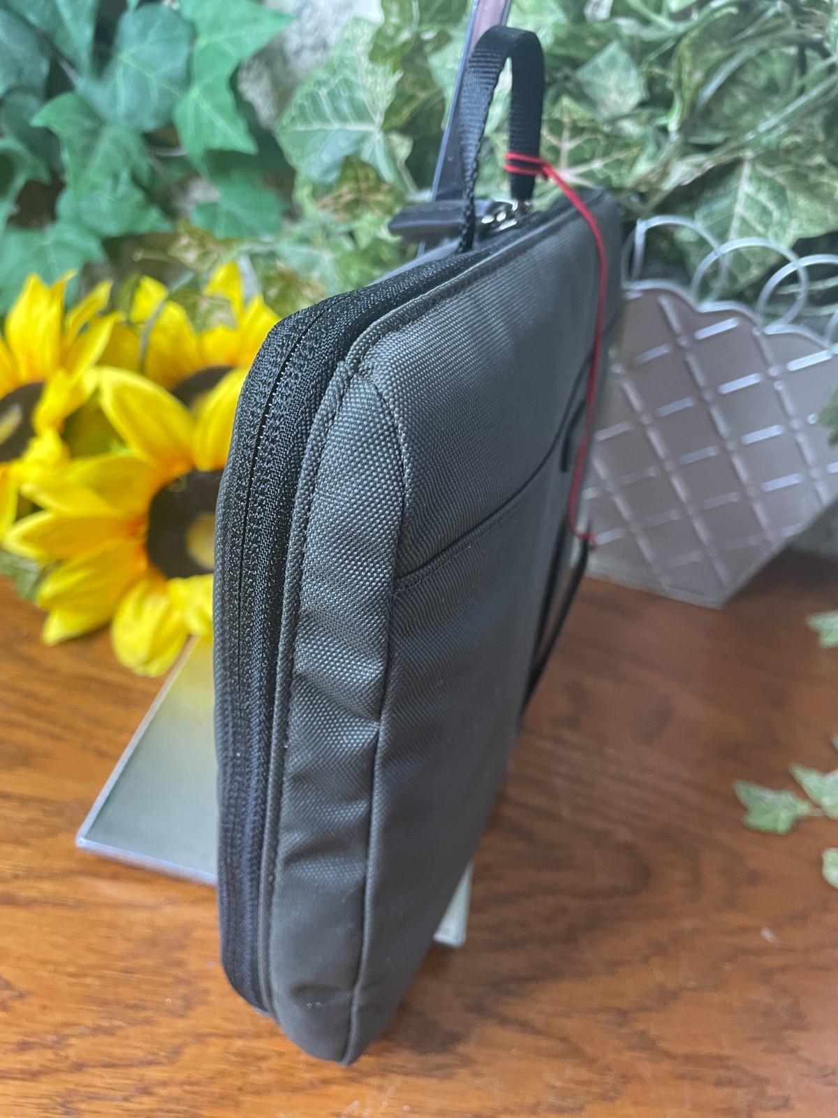NWT TUMI DARK GREY PACKABLE DUFFLE FOLDABLE DUFFEL TOTE BAG TRAVEL CARRYON