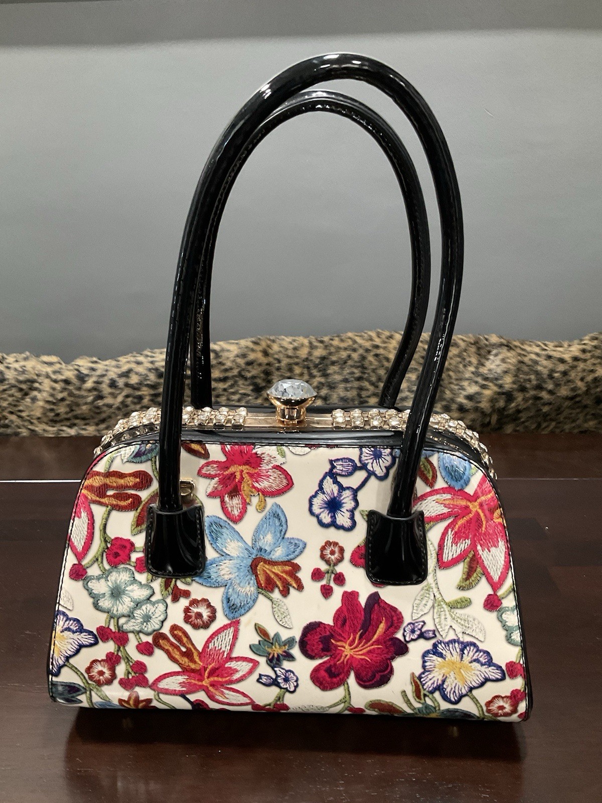 PAISLEY PRINT CREAM FUCHSIA OLIVE FLOWERS PATENT VINYL SHOULDER CROSSBODY BAG