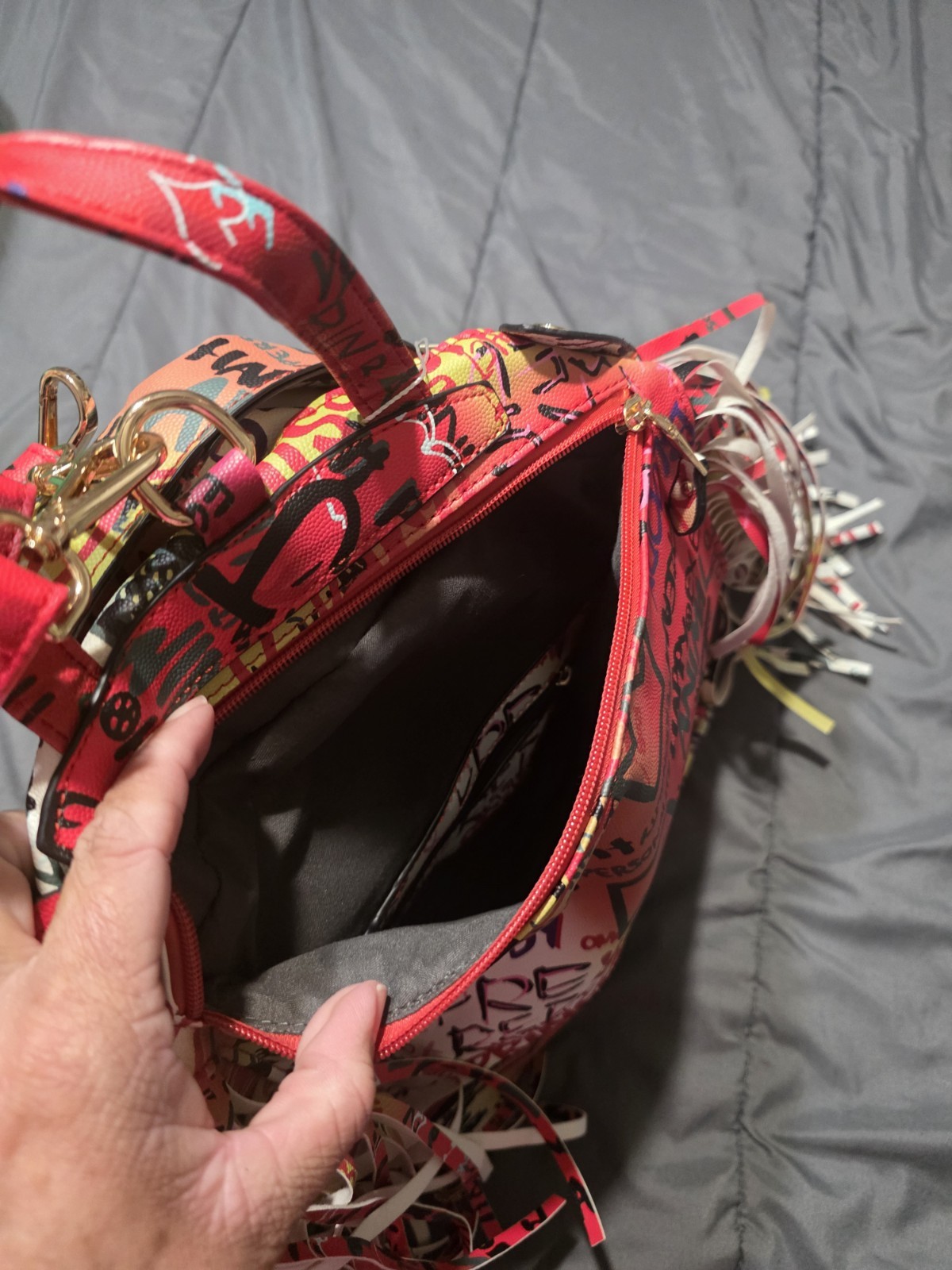Women’s Multicolor Graffiti Print Satchel Top Handle Zip Fringe Strap Pockets