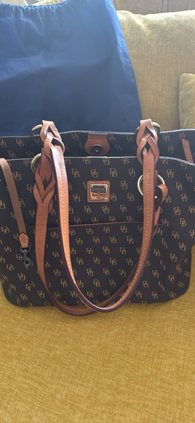 Dooney & Bourke Monogram Logo Large Tote Brown Red Lining Magnetic Dust Bag