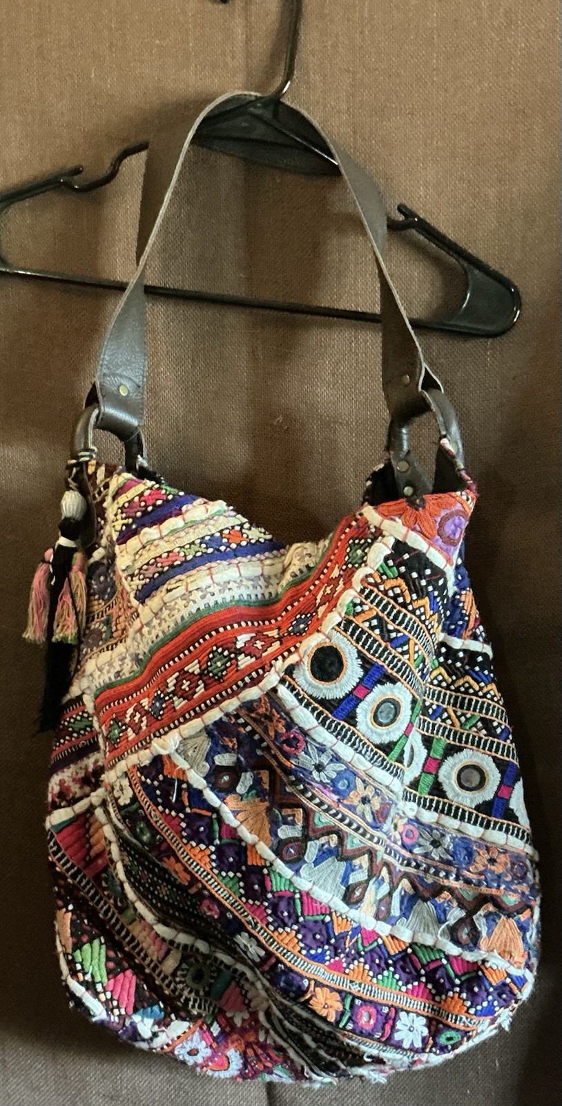India Purse In 100% Polyester With Embroidery Design For Women