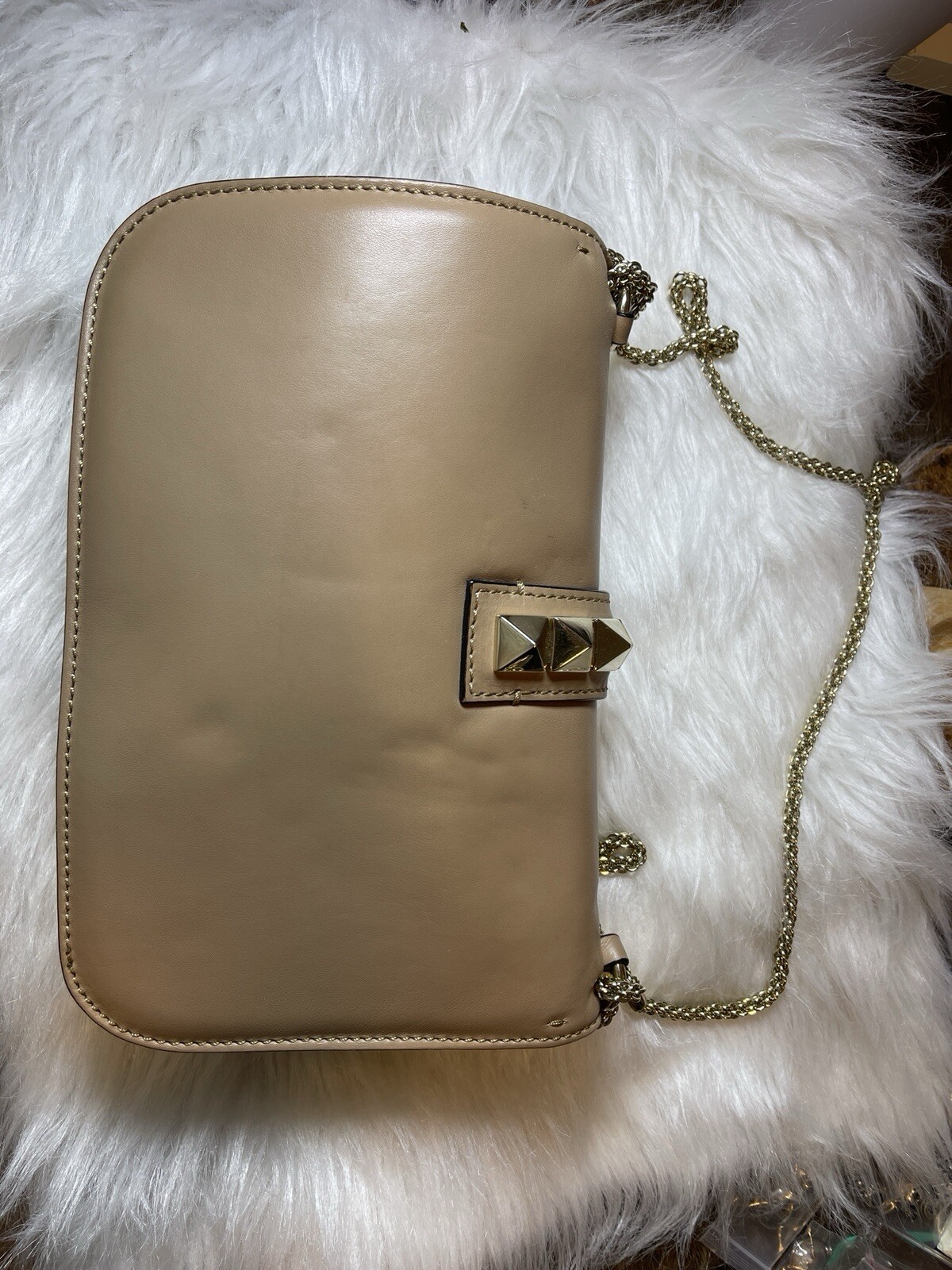 Valentino Garavani Rockstud Tasche Farbe Poudre Leather Shoulder Bag