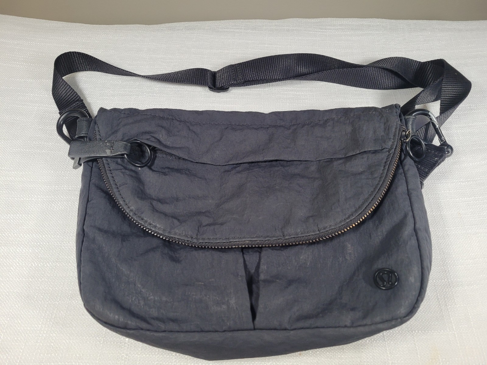 Lululemon Women’s All Night Festival Crossbody Bag with Strap