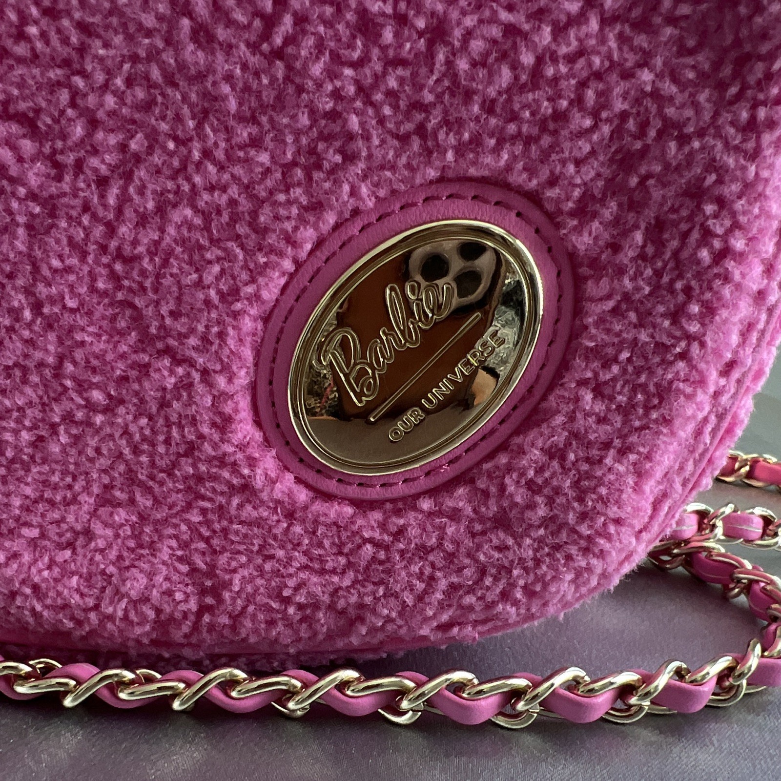 Barbie Pink Heart Crossbody Bag Pearl Top Handle Gold Chain Strap Zip Closure