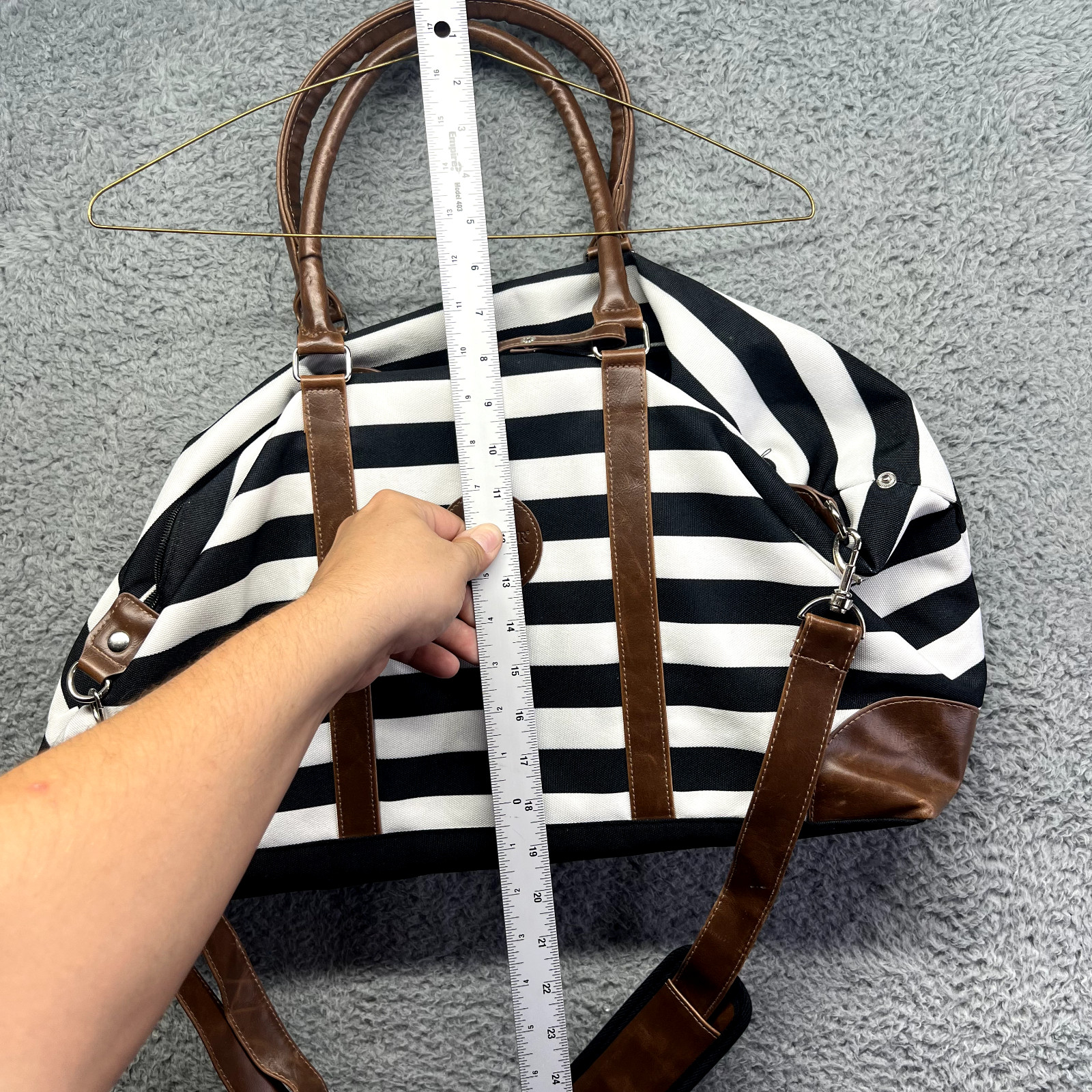 Von Maur Tote Bag Large Brown White Black Striped Travel Zipper Close