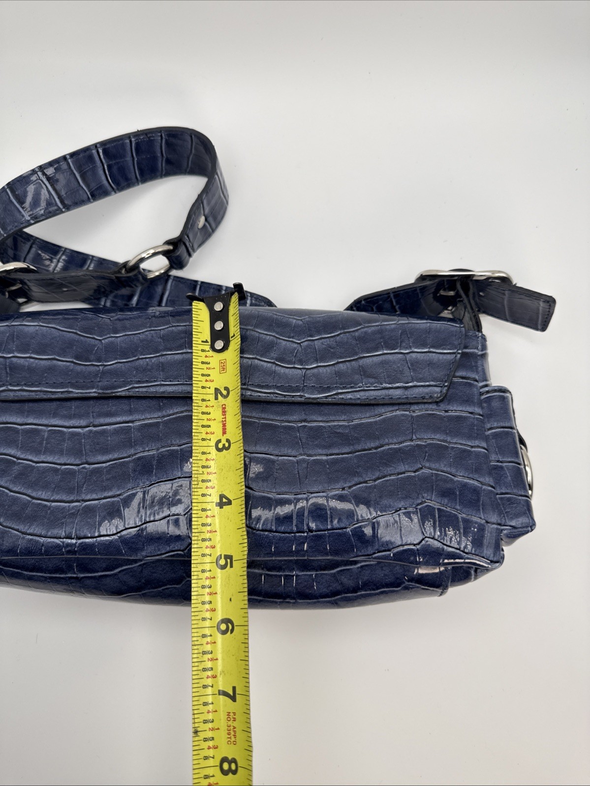 Vintage Y2K Blue / Silver GUESS Crock handbag, Adj Strap. Excellent Condition