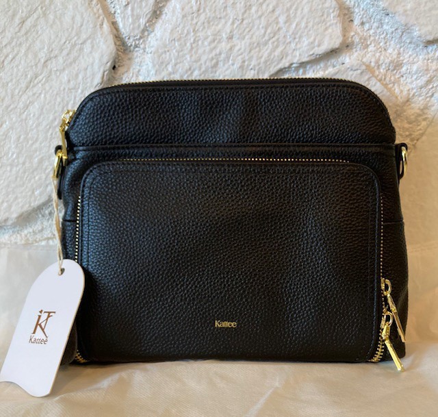 NWT Kattee Pebbled Leather Small Crossbody Bag / Purse with Built In RFID Wallet