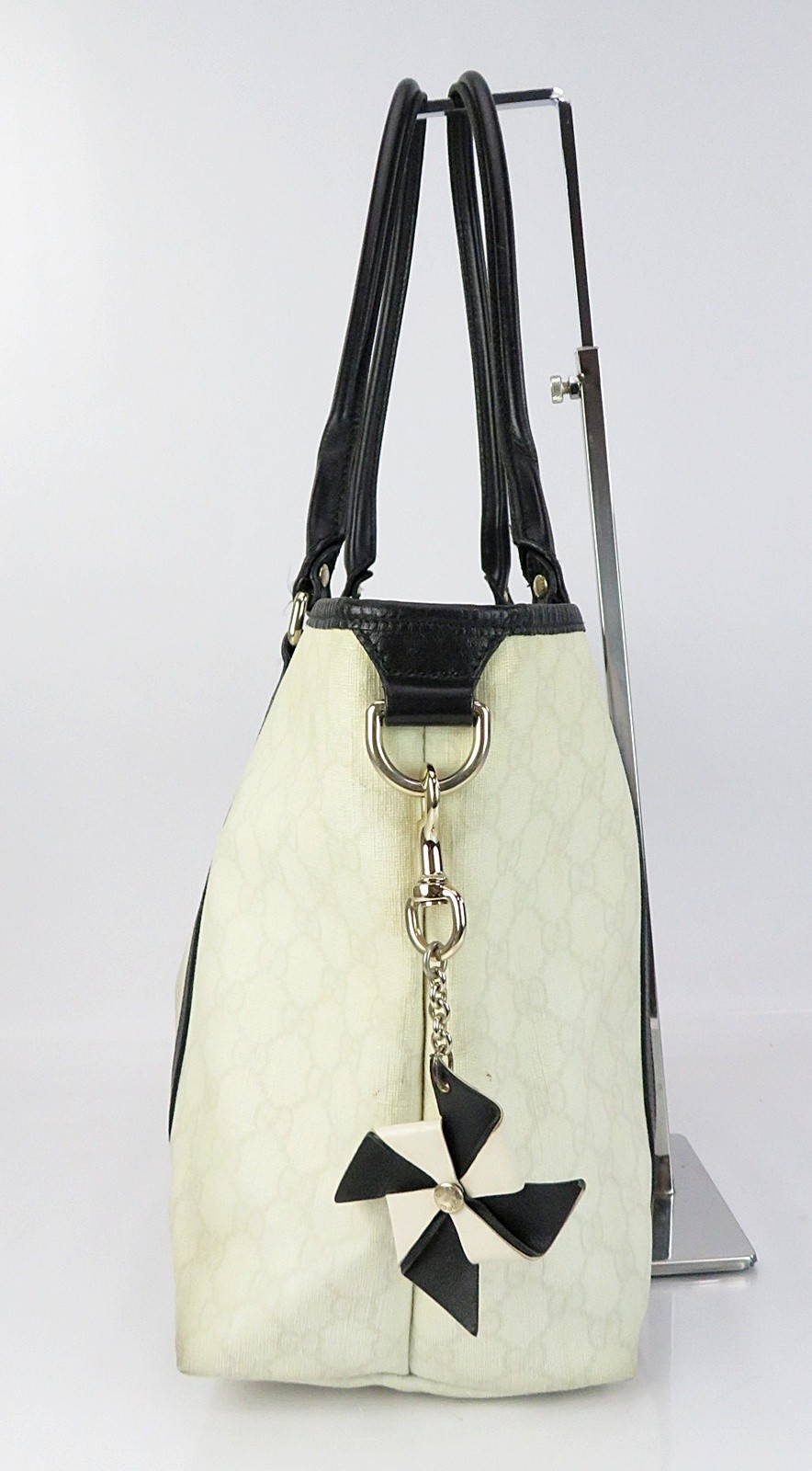 Auth GUCCI White GG PVC Supreme Canvas and Black Leather Tote Bag Purse #62544