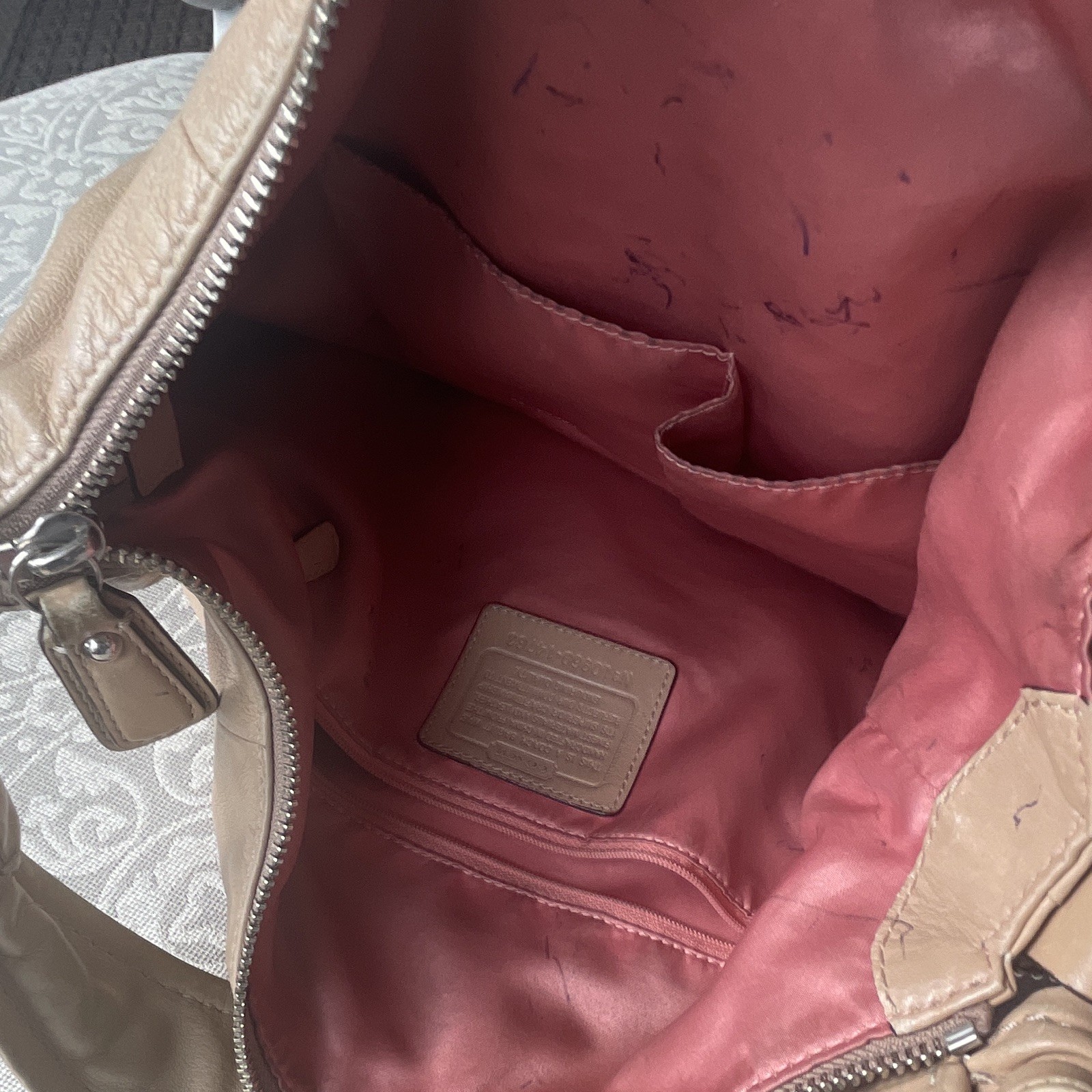 Coach Beige Crescent Shoulder Bag Zip Closure Detachable Strap Silver Pink