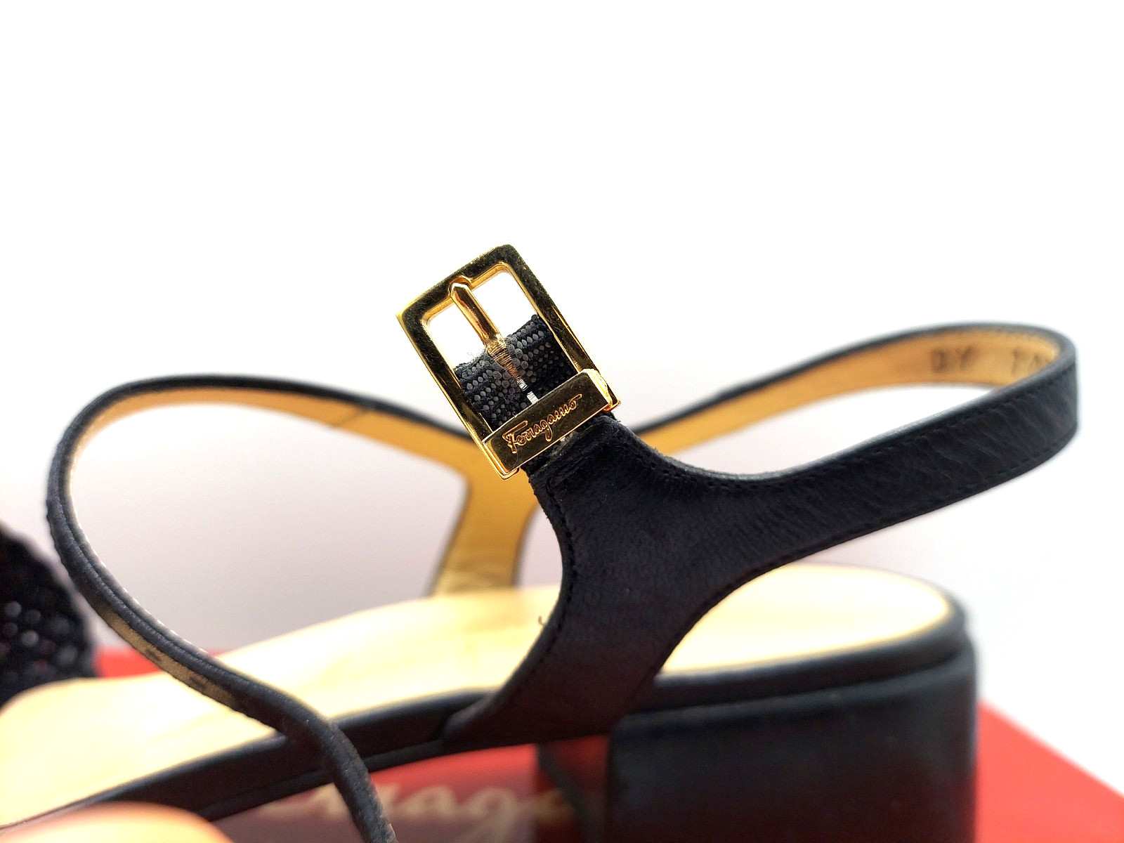 Salvatore Ferragamo Nappa X In Woven Nero Nappa Calf Size 9
