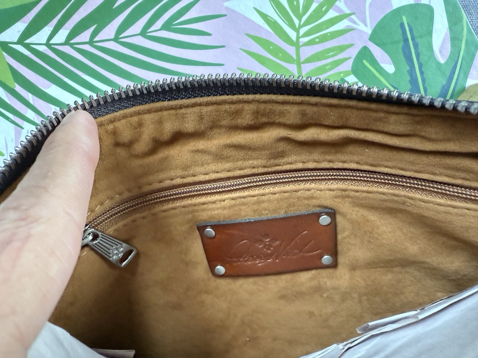 Patricia Nash Turquoise LRG Leather Clutch Wristlet Tooled- Dust Bag P349133 NEW