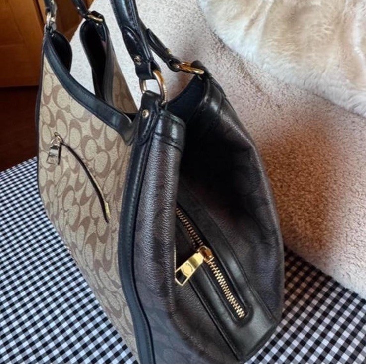 Coach Signature Logo Shoulder Bag Brown/Black, Magnetic & Zip, Pockets