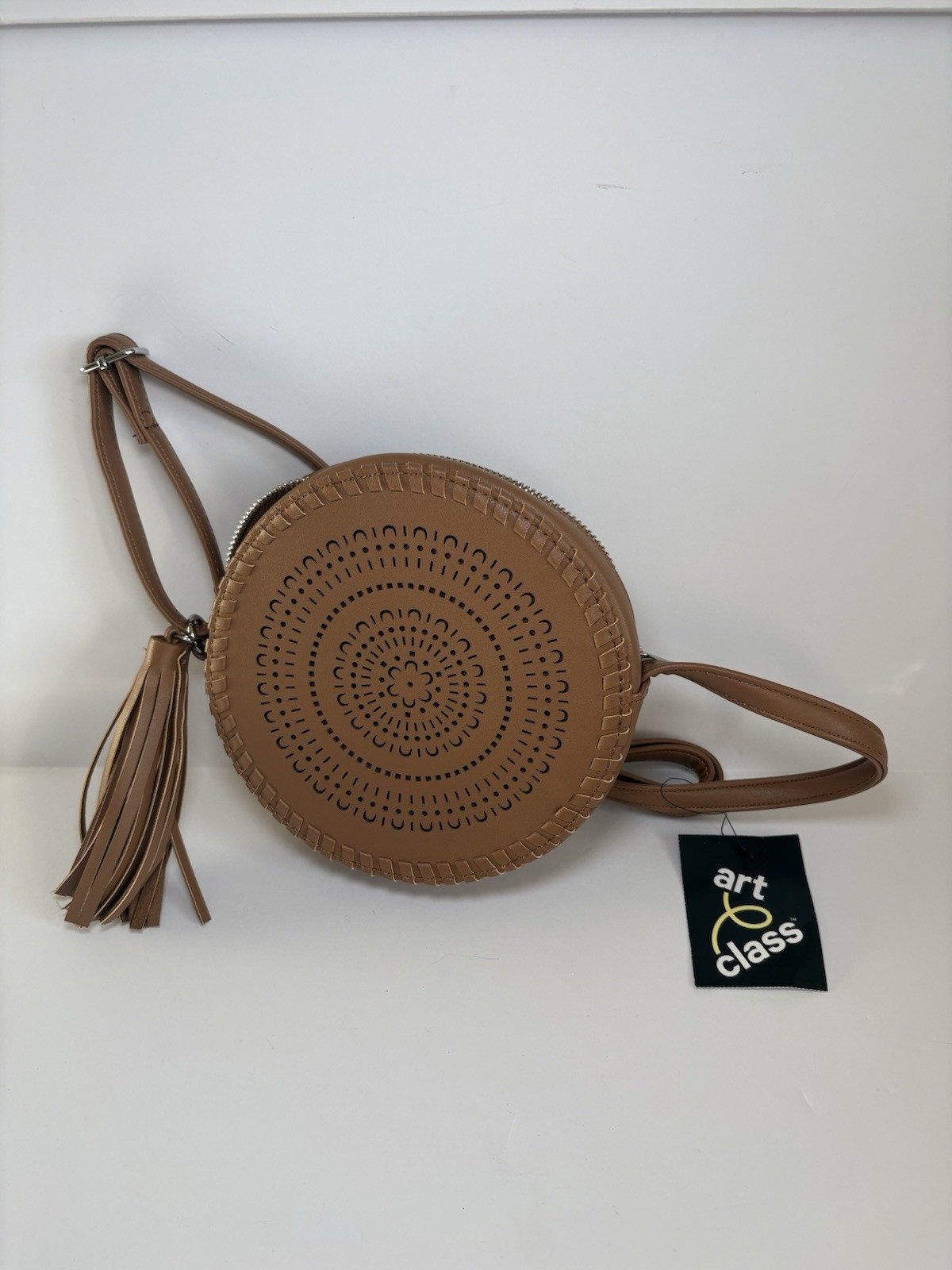 ART CLASS 7″ Round Brown Handbag Purse w/ shoulder strap & Tassel New Lot of 5