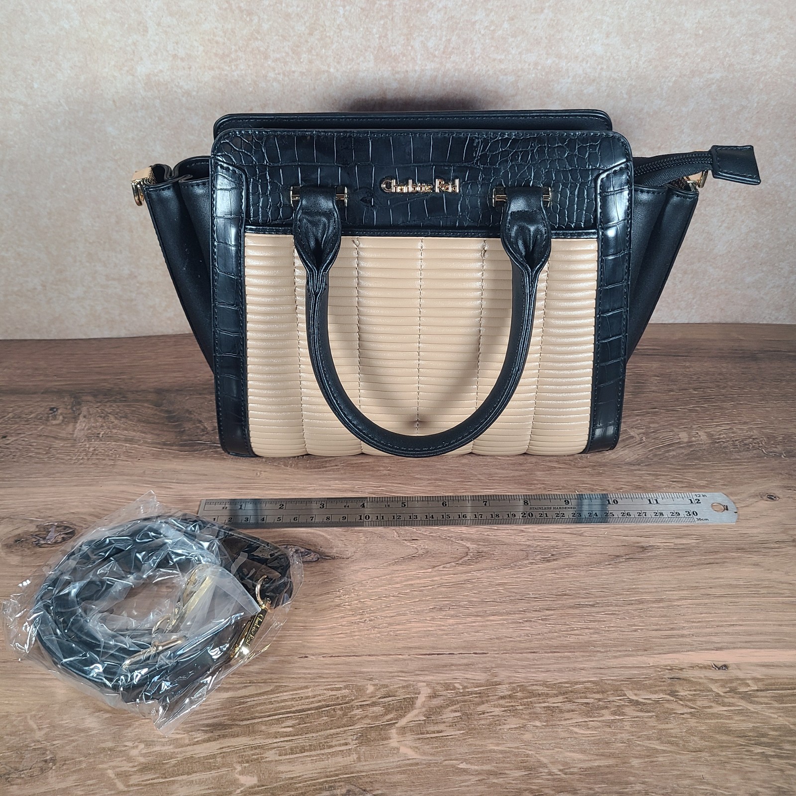 Charlotte Reid London Black & Beige Fluted Shoulder or Cross Body Bag Purse EUC