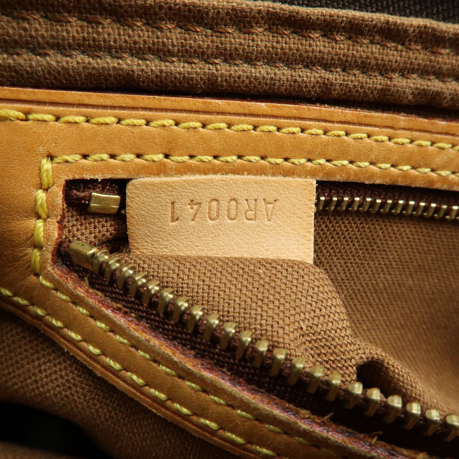 Louis Vuitton Monogram Trotteur Canvas Shoulder Bag Brown M51240 Auth Used F/S