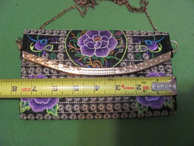 Asian Embroidered Floral Clutch Purse Handbag with Chain Strap – 7.5″ x 4.5″