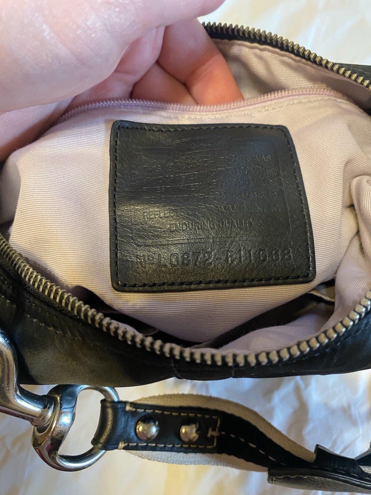 Baggallini Black Crossbody bag, adjustable strap, zip/magnetic, organizer