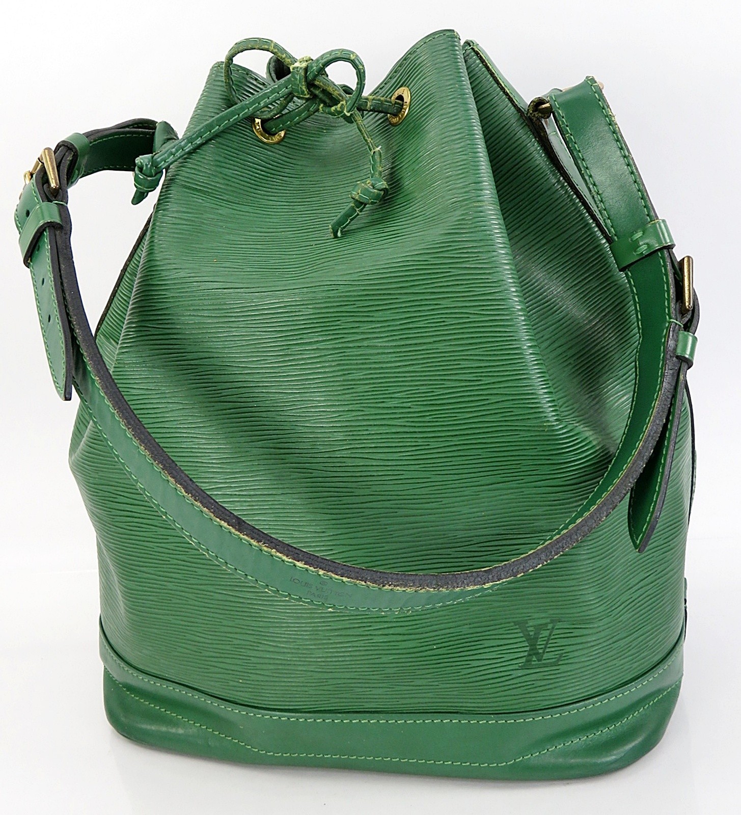 Authentic LOUIS VUITTON Noe Green Epi Leather Shoulder Tote Bag Purse #64331
