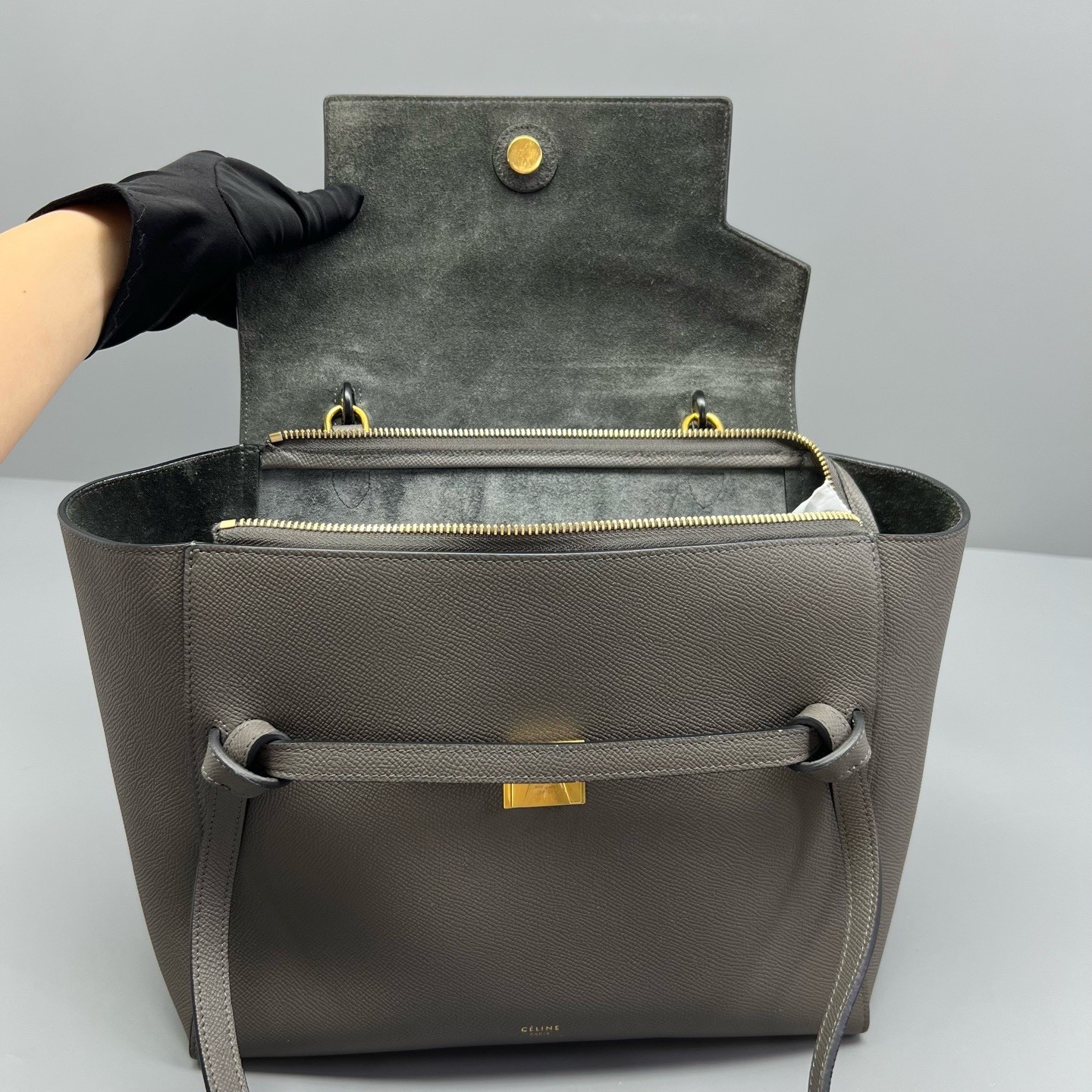 Celine Pre-Owned Authentic Luxury Handbag Grey 28*21*17cm