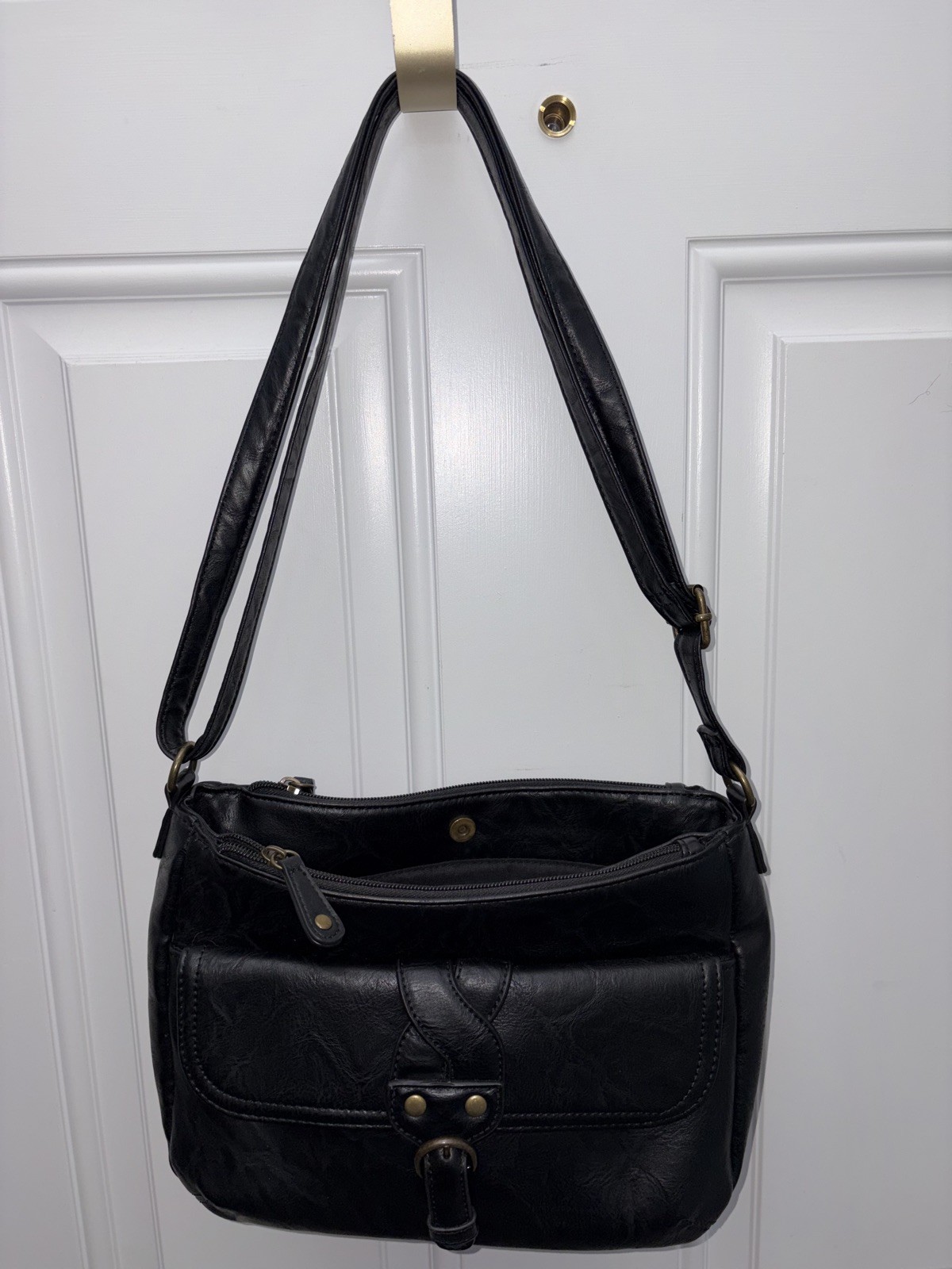 Bueno Black Faux Soft Vegan Leather Multi Pocket Purse Handbag