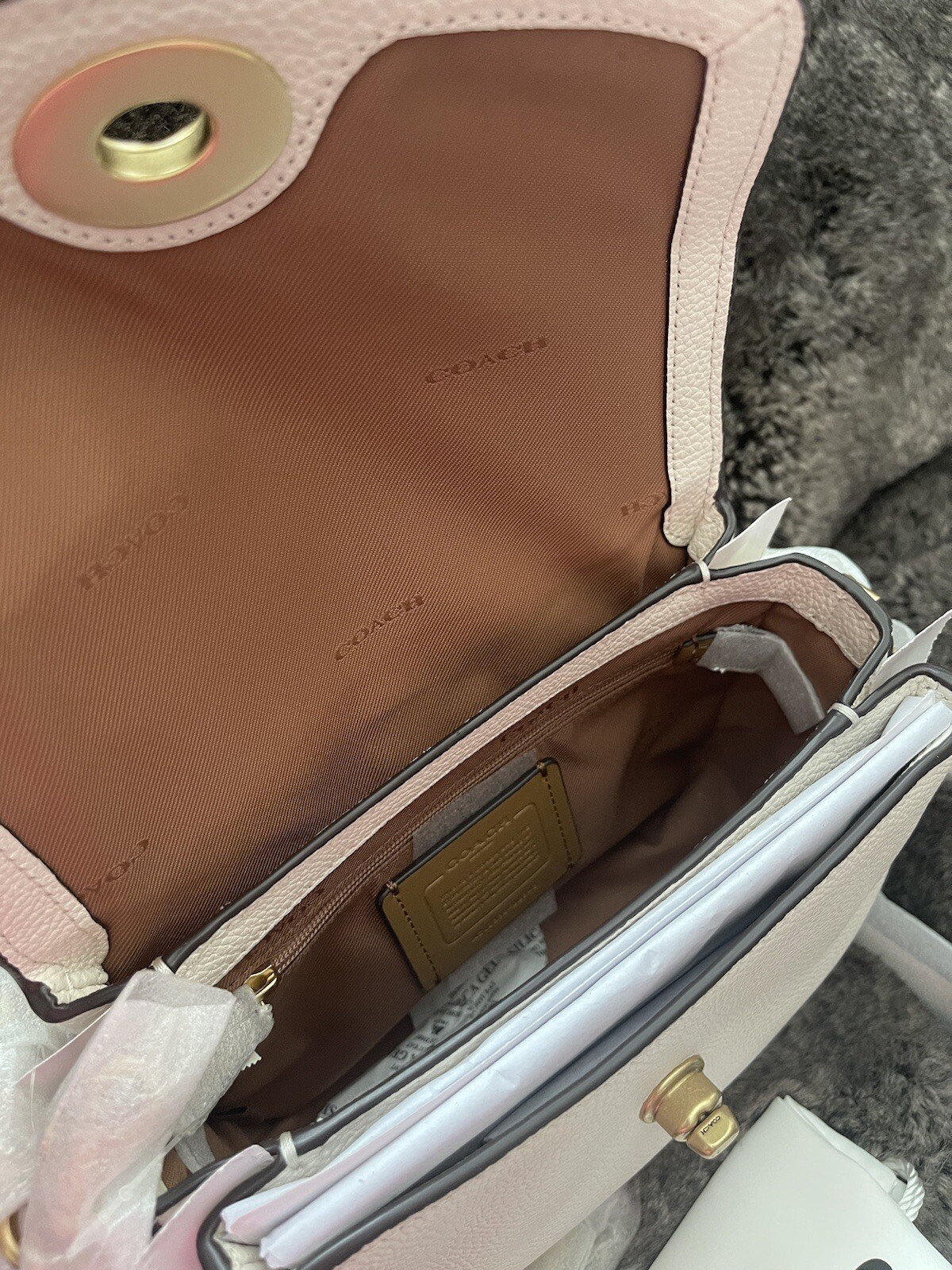 Coach CASSIE 19 Nwt 3 Straps Shoulder Bag, Hand Or Crossbody Chalk Color