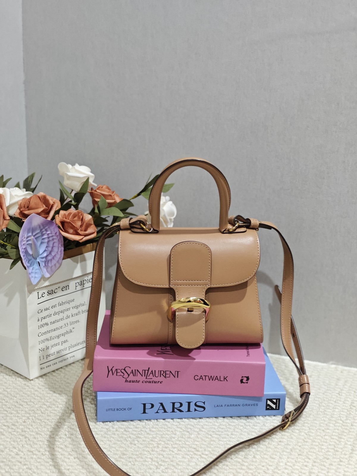 Delvaux Brilliant Crossbody Bag Cowhide Camel 20×16