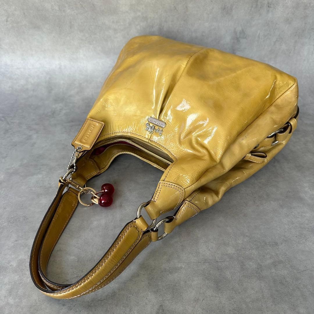 Y2K COACH Madison Maggie Patent Leather