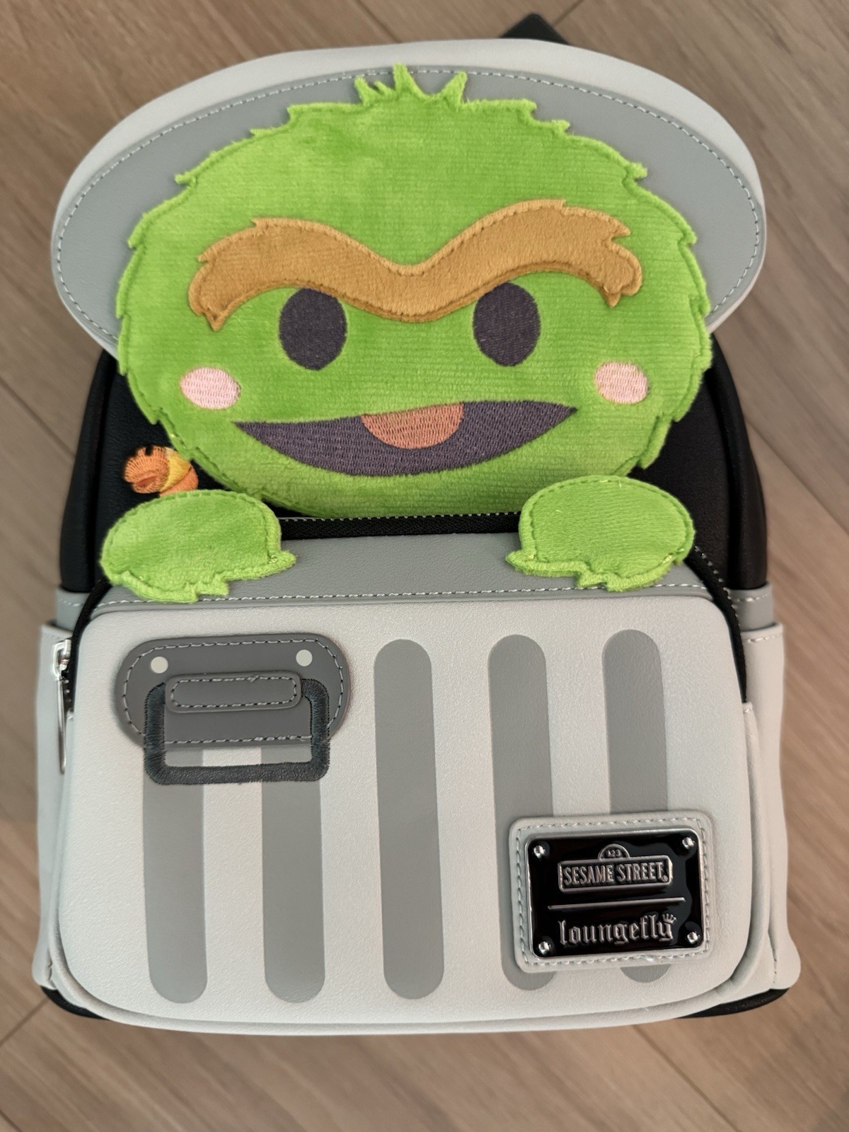 Oscar the Grouch Loungefly Sea World Excl Sesame Street Mini Backpack Original