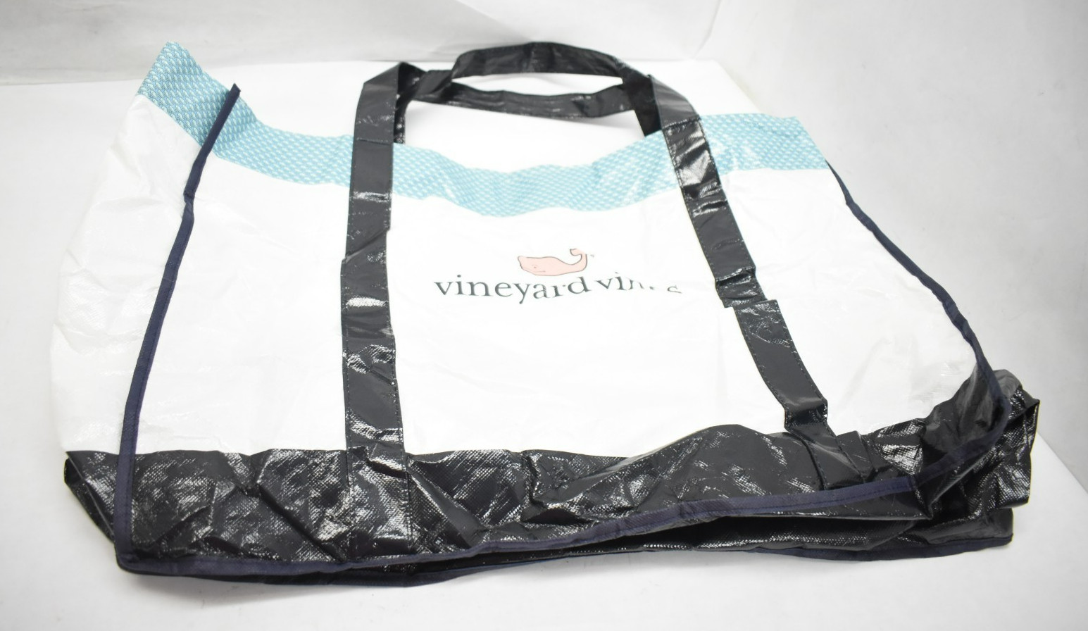 Vineyard Vines Classic Vinyl Logo Tote Bag Whale Trim Coastal Nautical Handles