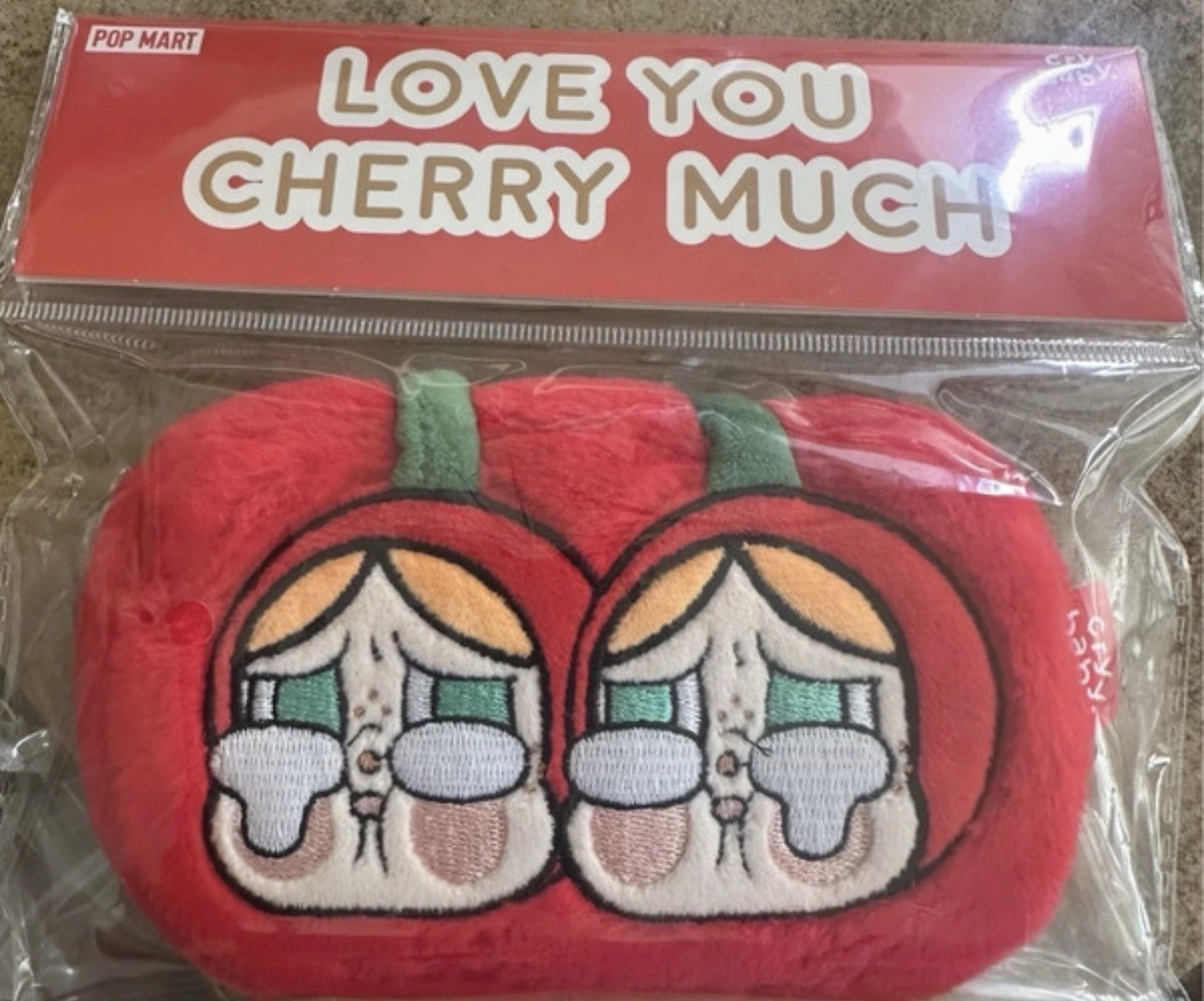 POP MART CRYBABY Crying For Love Plush Zipper Wristlet Pouch Red/Green