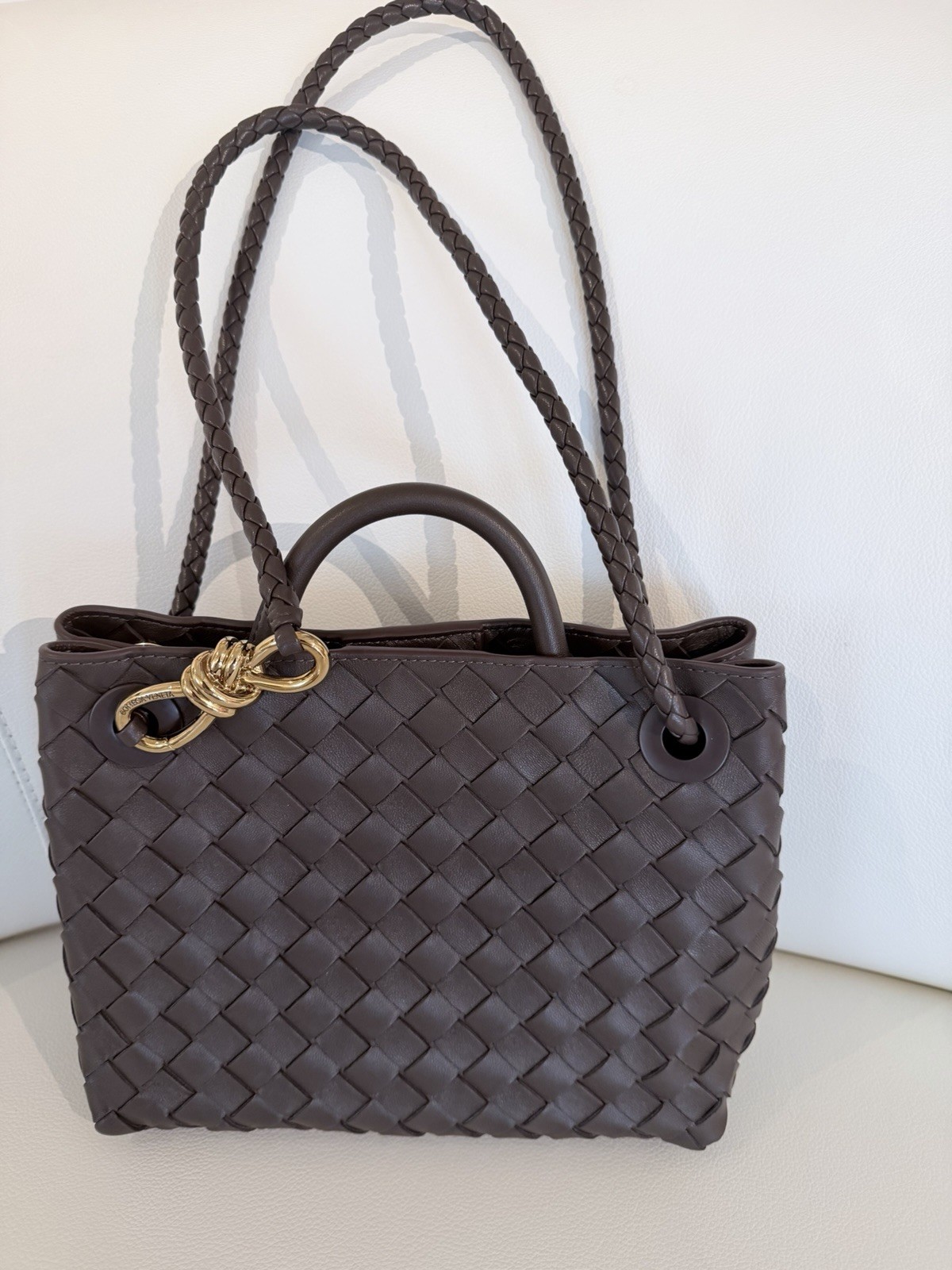 Bottega Veneta Andiamo Fondant Top Handle Bag Zip