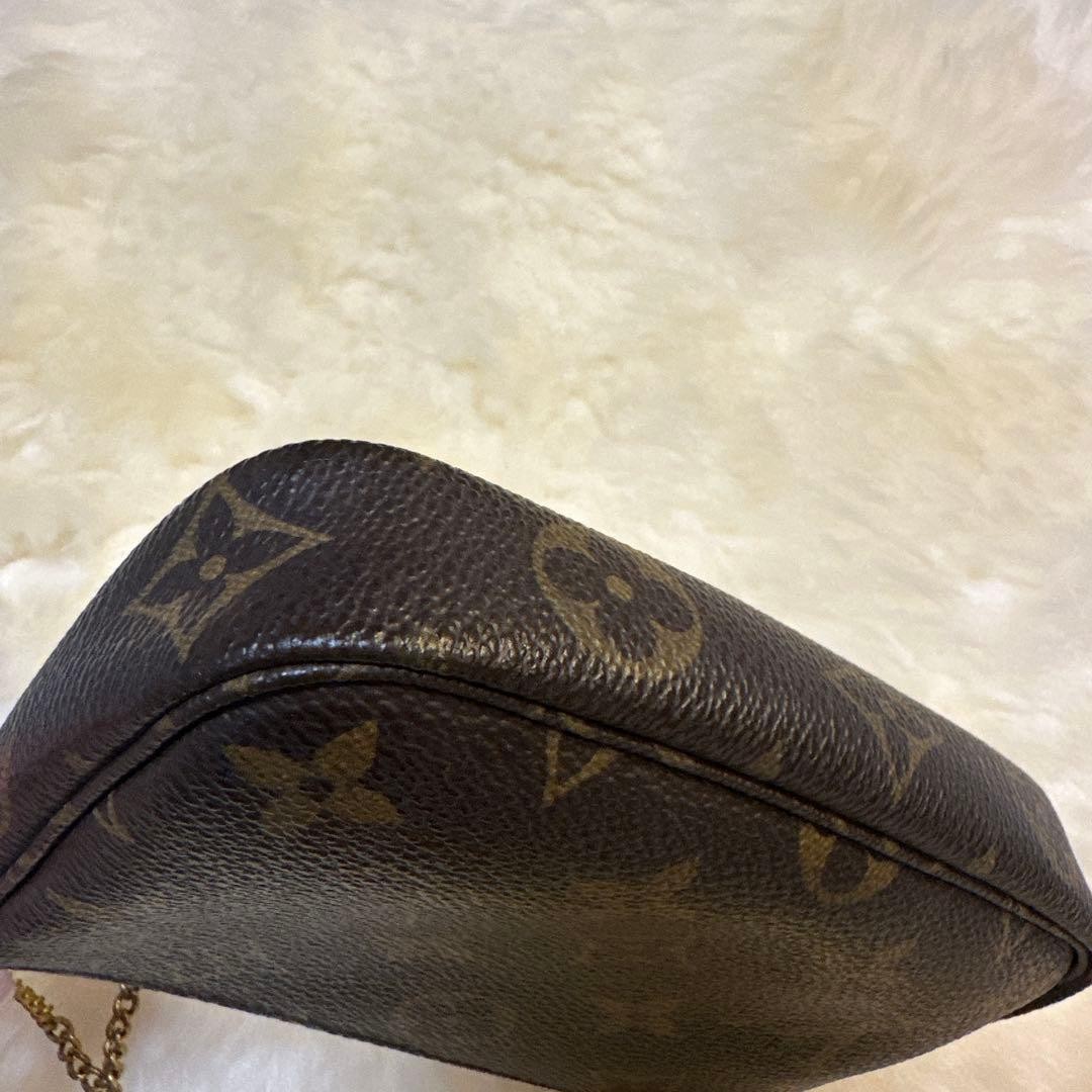 Louis Vuitton Mini Pochette Monogram Leather Brown Authentic Crossbody Bag
