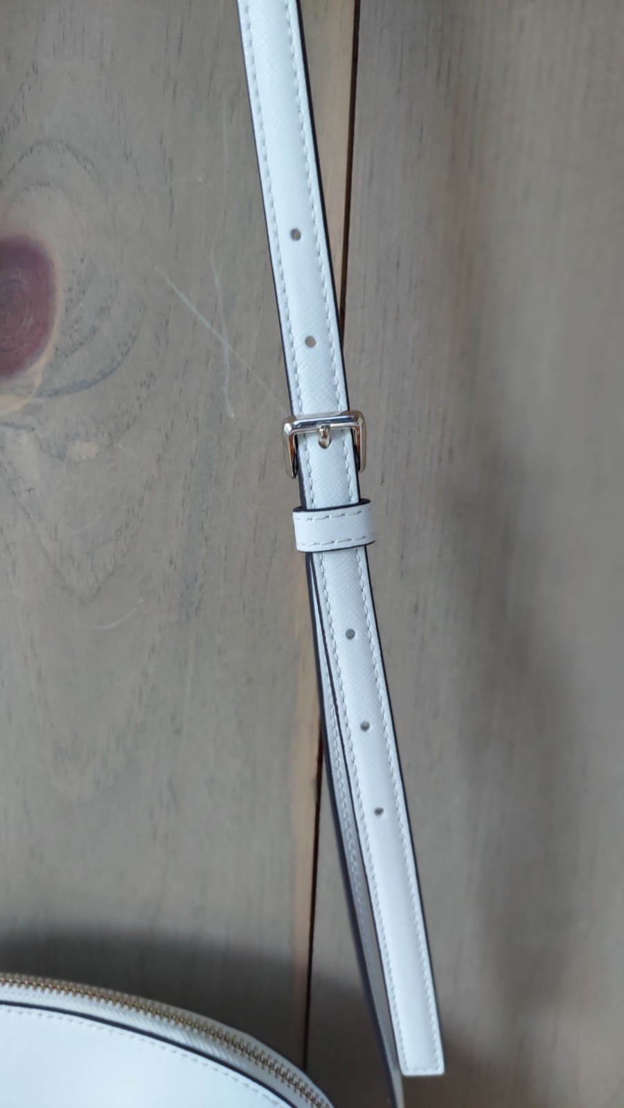Kate Spade New York White Dome Crossbody Zip with 21 in Strap 7 in L x 9.5 in W